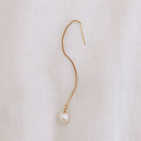 Olive Threader Earring Pearl